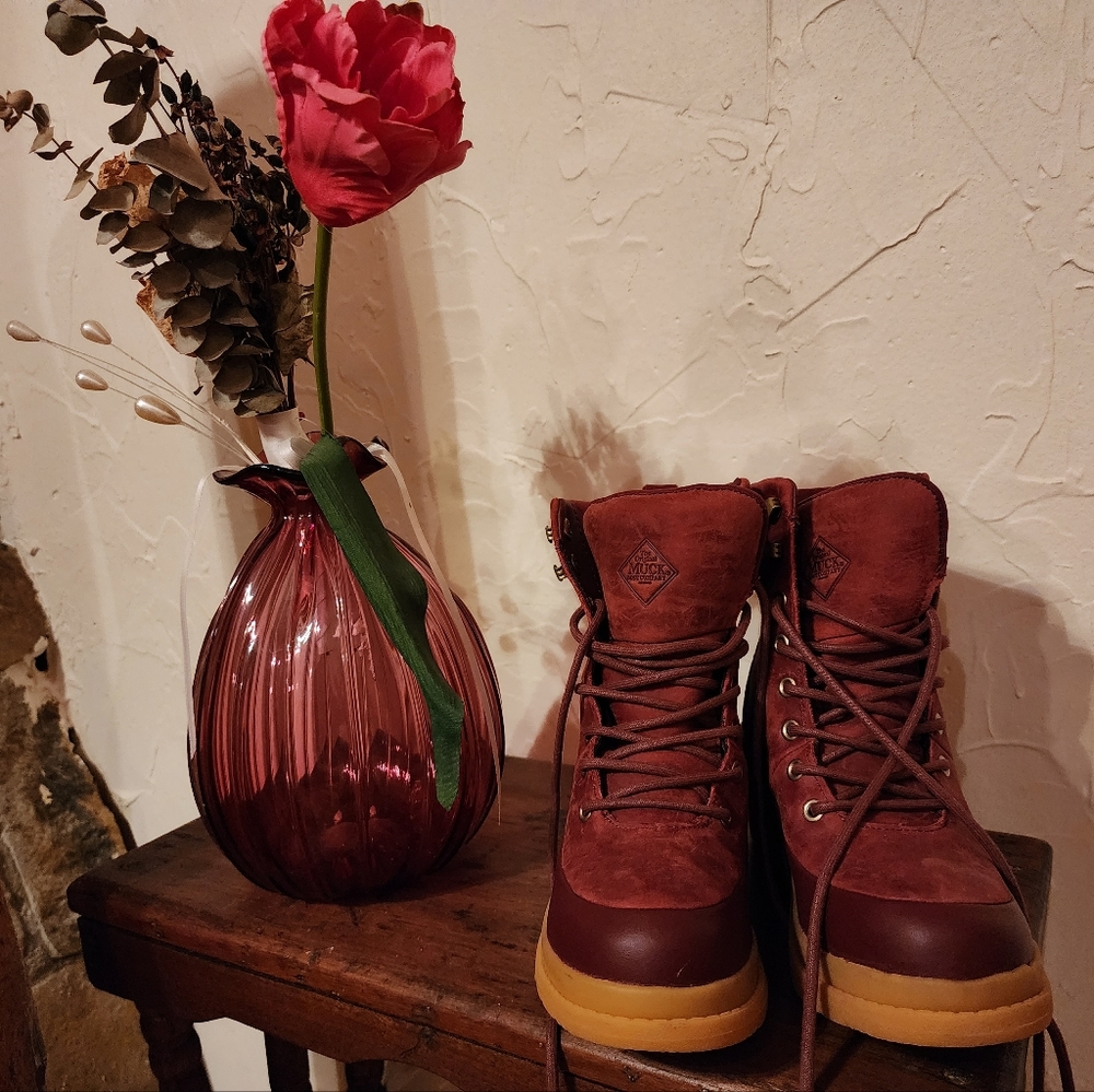 Mucks Boots size 5